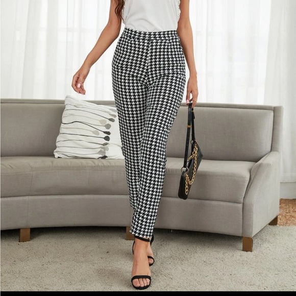 🆕 SHEIN Houndstooth Print Slant Pocket Tapered Pants Women’s Size Medium (US 6) - Picture 6 of 10